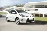 Toyota Yaris Hybrid 2012 года